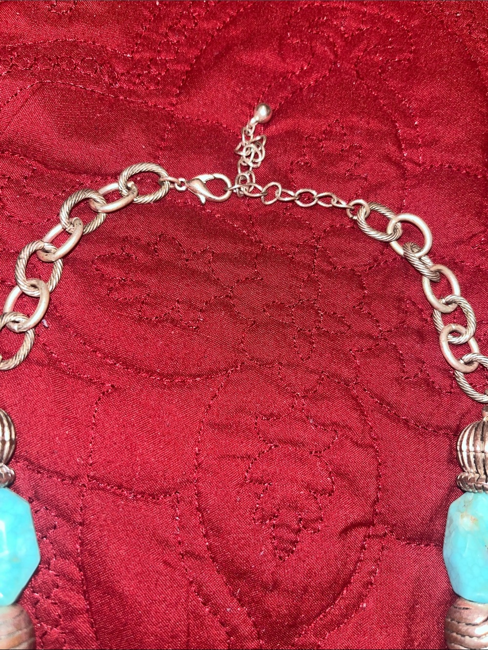 Gothic-motif meets Bohemian Flair Heart Wing Pendant Necklace - Picture 5 of 6